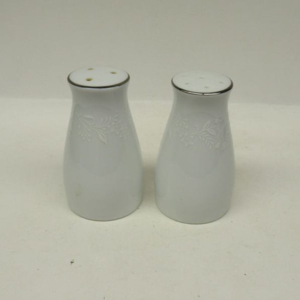 Noritake China REINA Number 6450 3 1/2 Inch Salt and Pepper Shakers